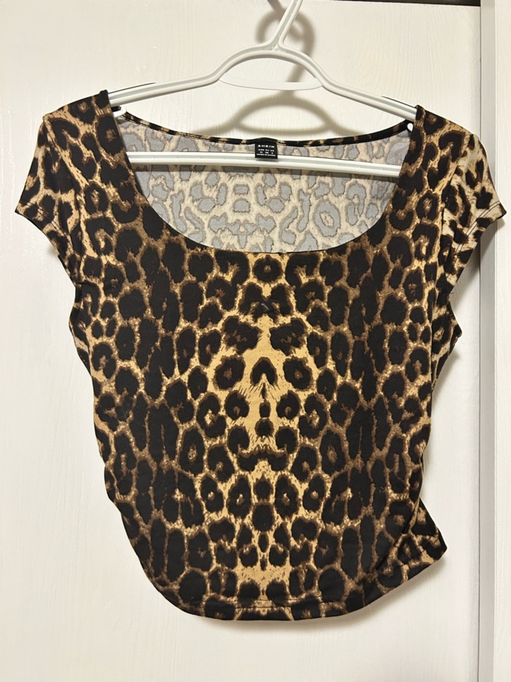 SHEIN Leopard-Print Scoop Neck Short Sleeve Top - Brown & Black